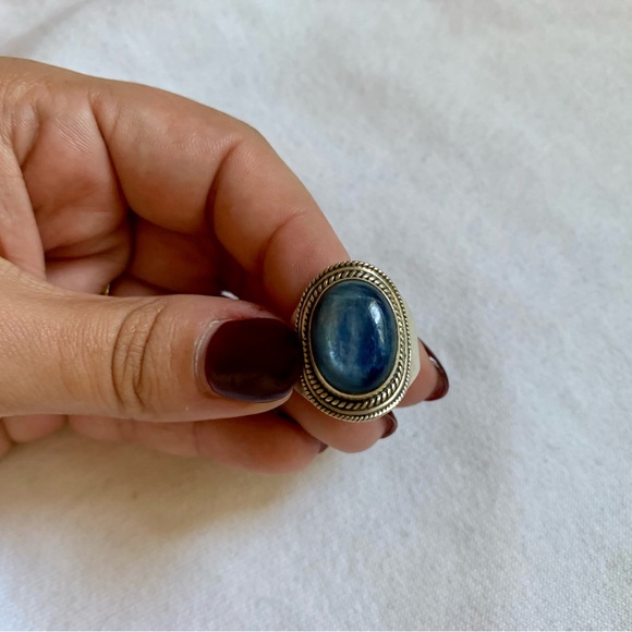 Sterling silver kyanite saddle ring - Picture 3 of 7
